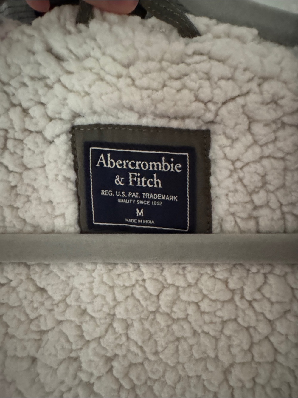 Abercrombie & Fitch Olive Green Sherpa-Lined Parka with Faux Fur Hood - Picture 2 of 3